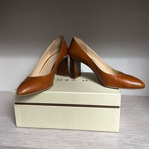 M. Gemi Portare Natural Nubuck leather Pump, Size 39.5/US 9.5